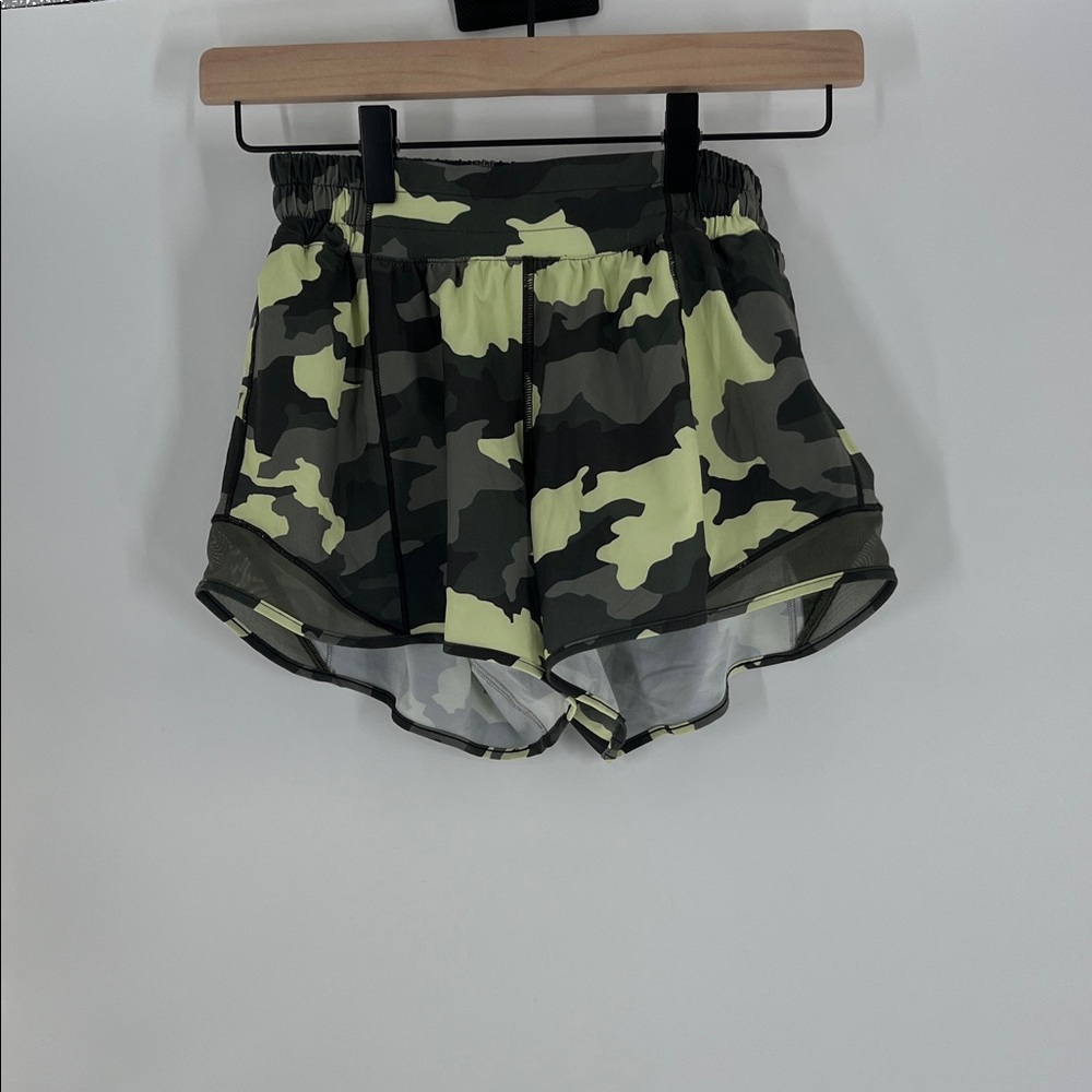Lululemon Green Athletic Shorts Size 4 Tall NWT